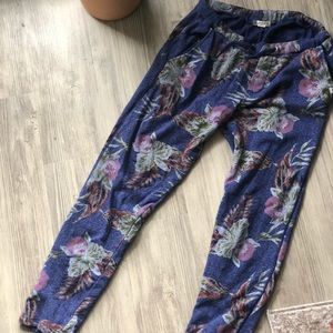 Blue Roxy Capri Sweatpants